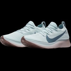 Nike Zoom Flyknit Running Shoes